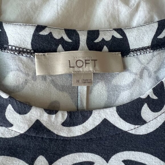 Patterned LOFT shift dress - Picture 4 of 4